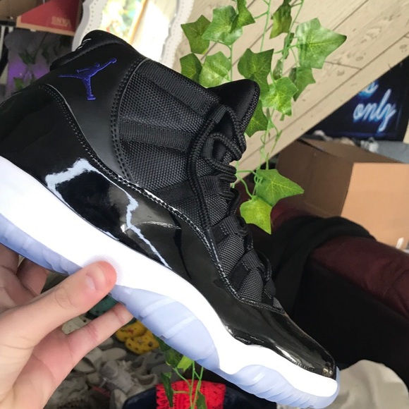 Space jam Jordan 11‘s size 11